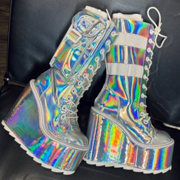 Holographic Platform Boots - Size 6 - YRU - NEW IN BOX - Picture 5 of 11